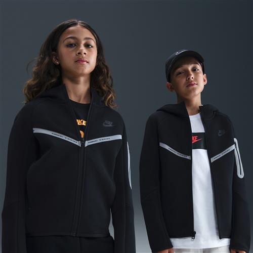 Nike Tech Fleece-hættetrøje med lynlås i fuld længde og reflekser til større børn - sort