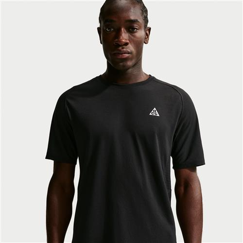 Nike ACG "Solar Chase" Dri-FIT ADV-overdel til trailløb til mænd - sort