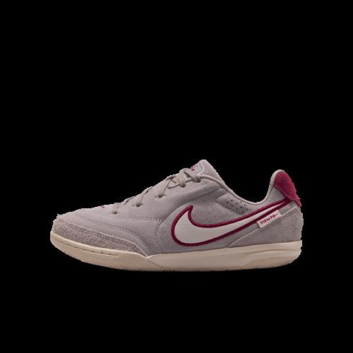 Nike Jr. Tiempo Streetgato PRM Low Top-fodboldsko til større børn (indendørs) - brun