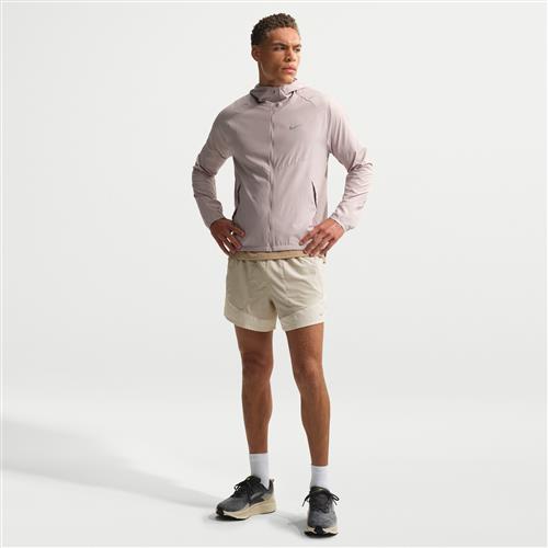 Nike Stride Plus Dri-FIT-løbeshorts med indershorts (13 cm) til mænd - brun