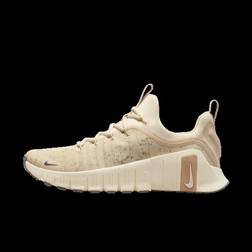 Nike Free Metcon 6 SE-træningssko til kvinder - brun