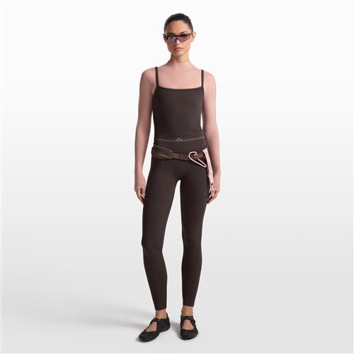 NikeSKIMS Ribbed Seamless-leggings med høj talje (66 cm) til kvinder - brun