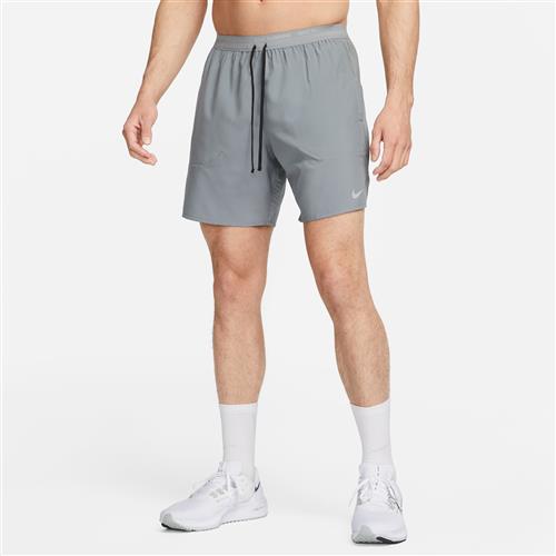 Nike Stride Dri-FIT-løbeshorts med indershorts (18 cm) til mænd - grå