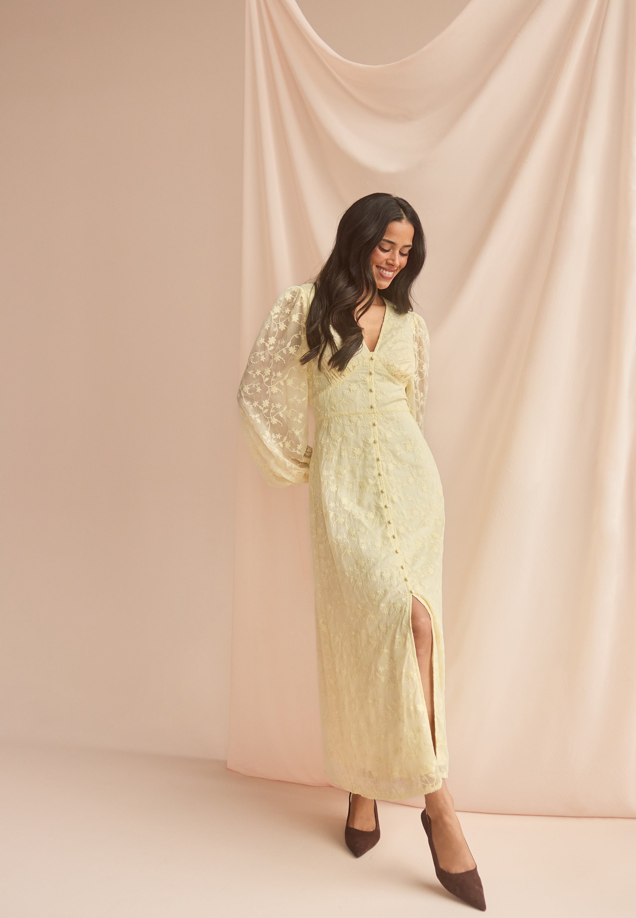 Bubbleroom Occasion Embroidered Midi Dress