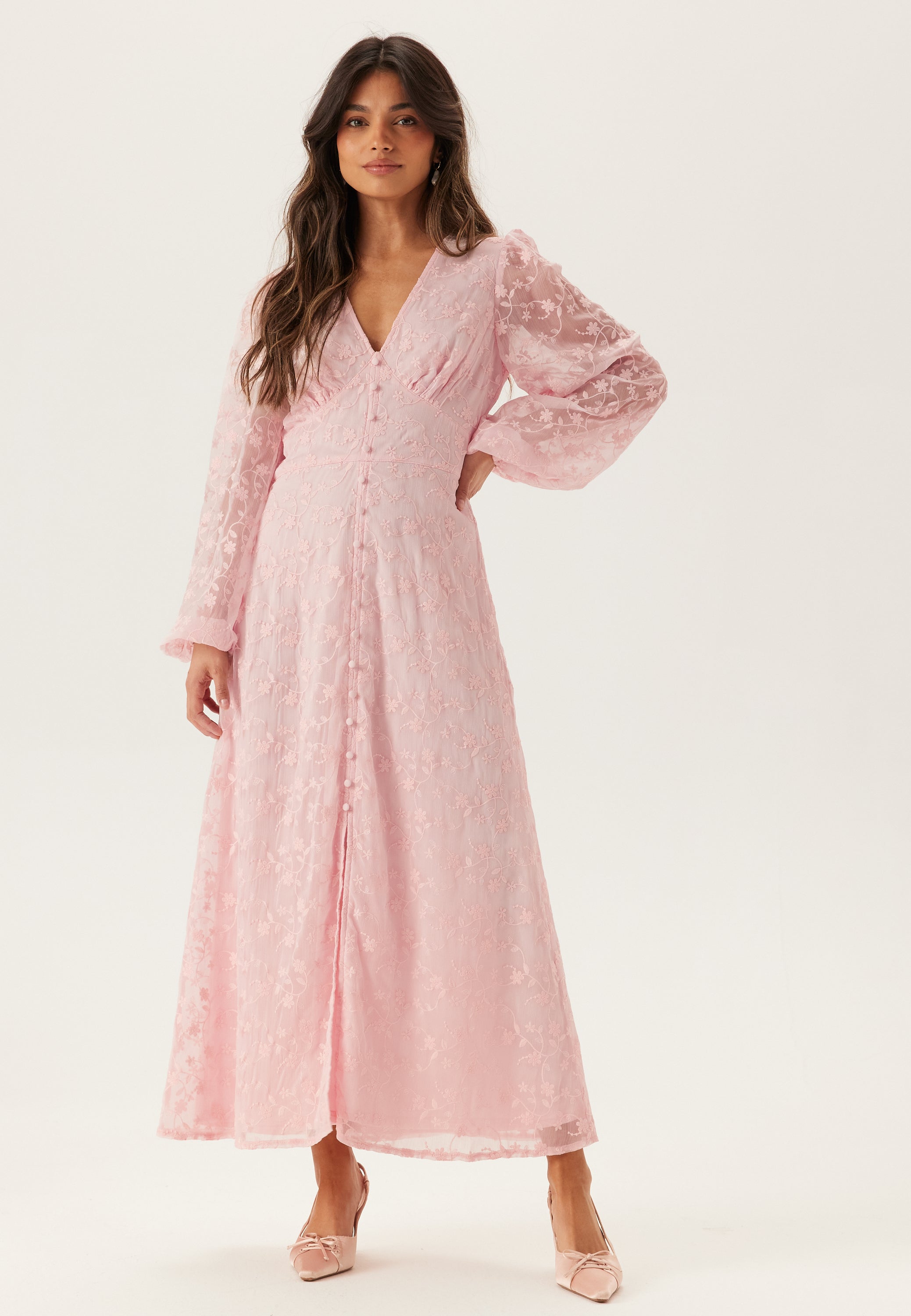 Bubbleroom Occasion Embroidered Midi Dress