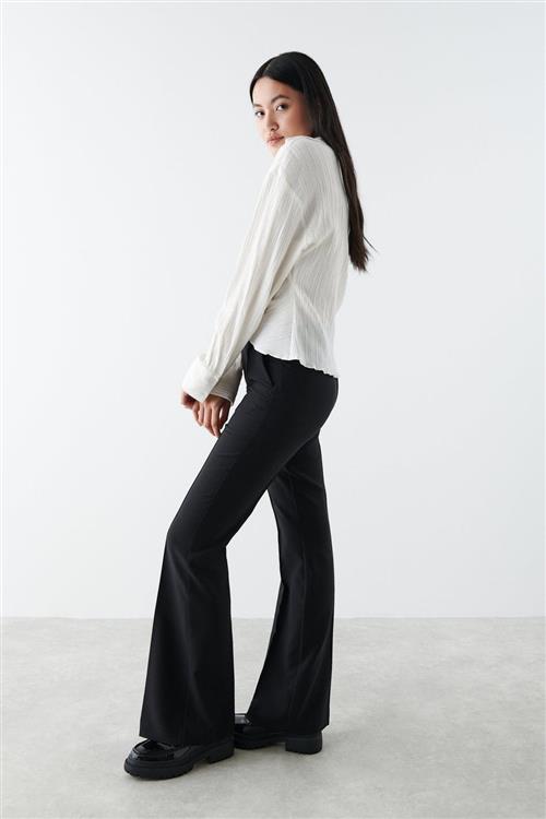 Gina Tricot - Bootcut trousers - Bukser - Sort - S - Dame