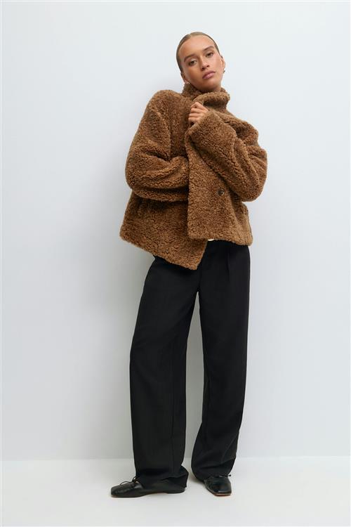 Gina Tricot - Pile jacket - korte frakker - Brun - XS - Dame