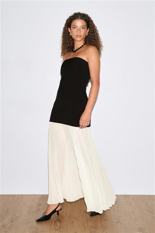 Gina Tricot - Sleeveless dropped waist dress - Lange kjoler - Sort - 38 - Dame