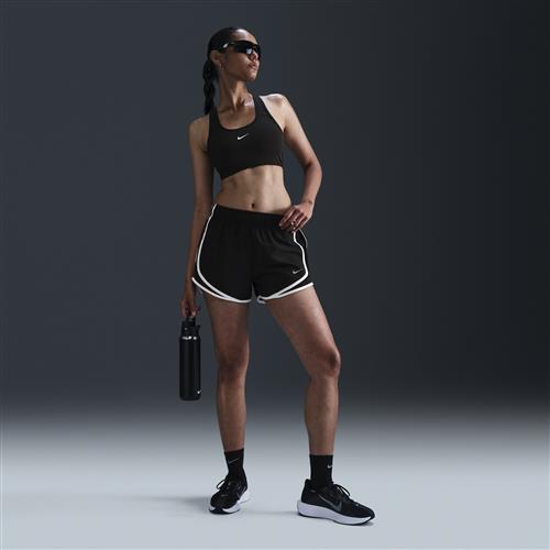 Nike Tempo Dri-FIT-løbeshorts med mellemhøj talje og indershorts til kvinder - sort