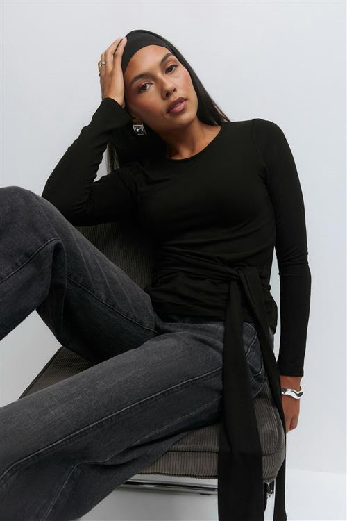 Gina Tricot - Asymmetric tie top - Langærmede toppe - Sort - L - Dame