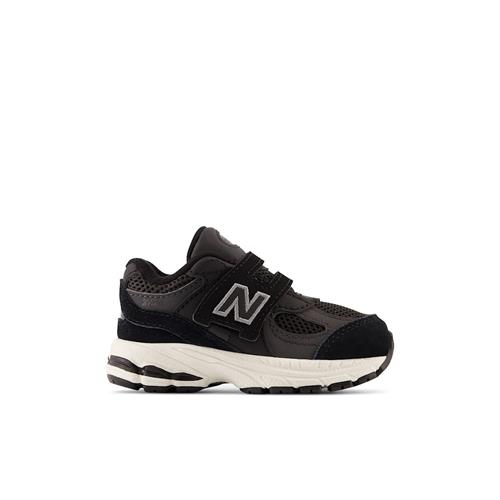 New Balance 2002 Kids Hook & Loop Sneakers Black  Black 22.5 EU  Sort  22.5 EU