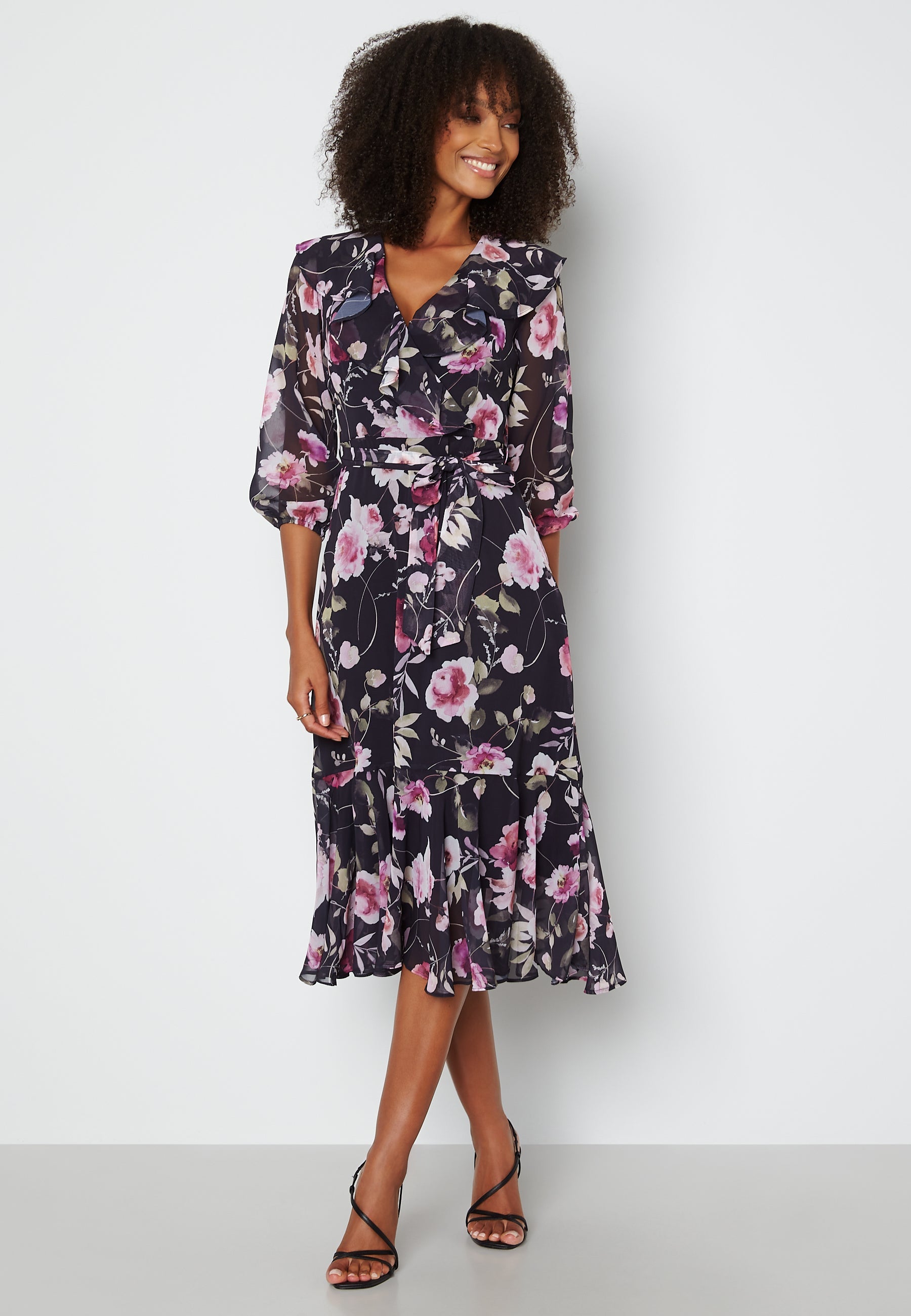 Trendyol Flounce 3/4 Sleeve Dress
