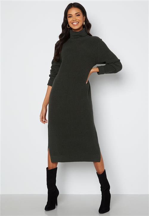 Happy Holly Lucy turtle neck sweater dress