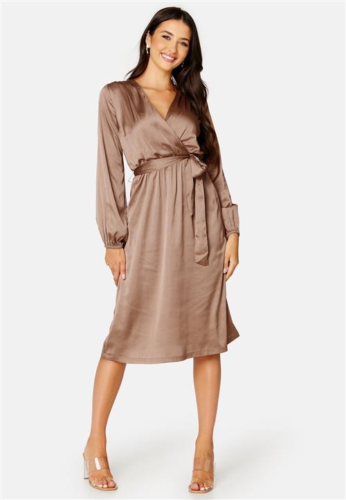 BUBBLEROOM Gisele Satin Midi Dress