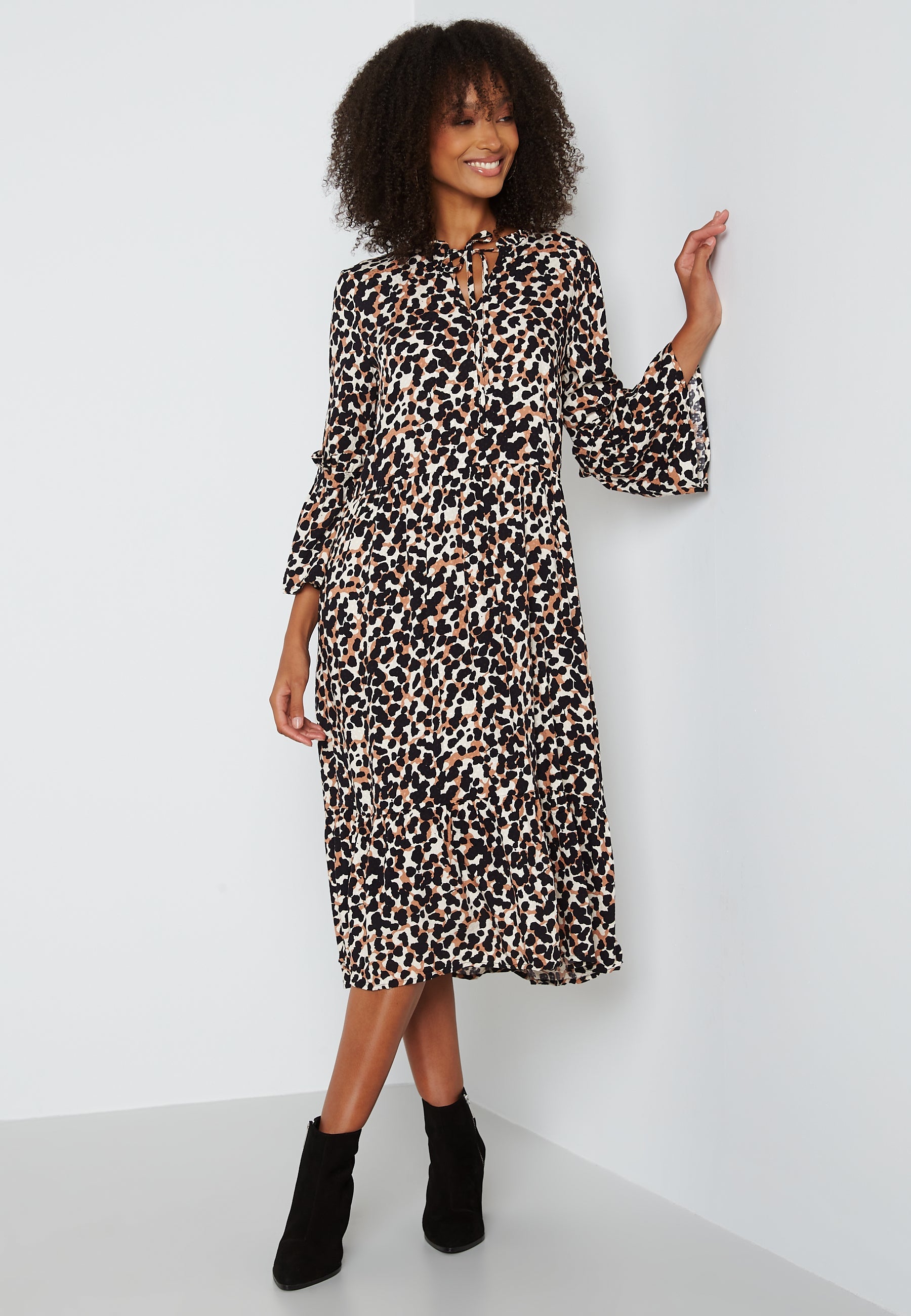 Object Collectors Item Pamala 3/4 Midi Dress