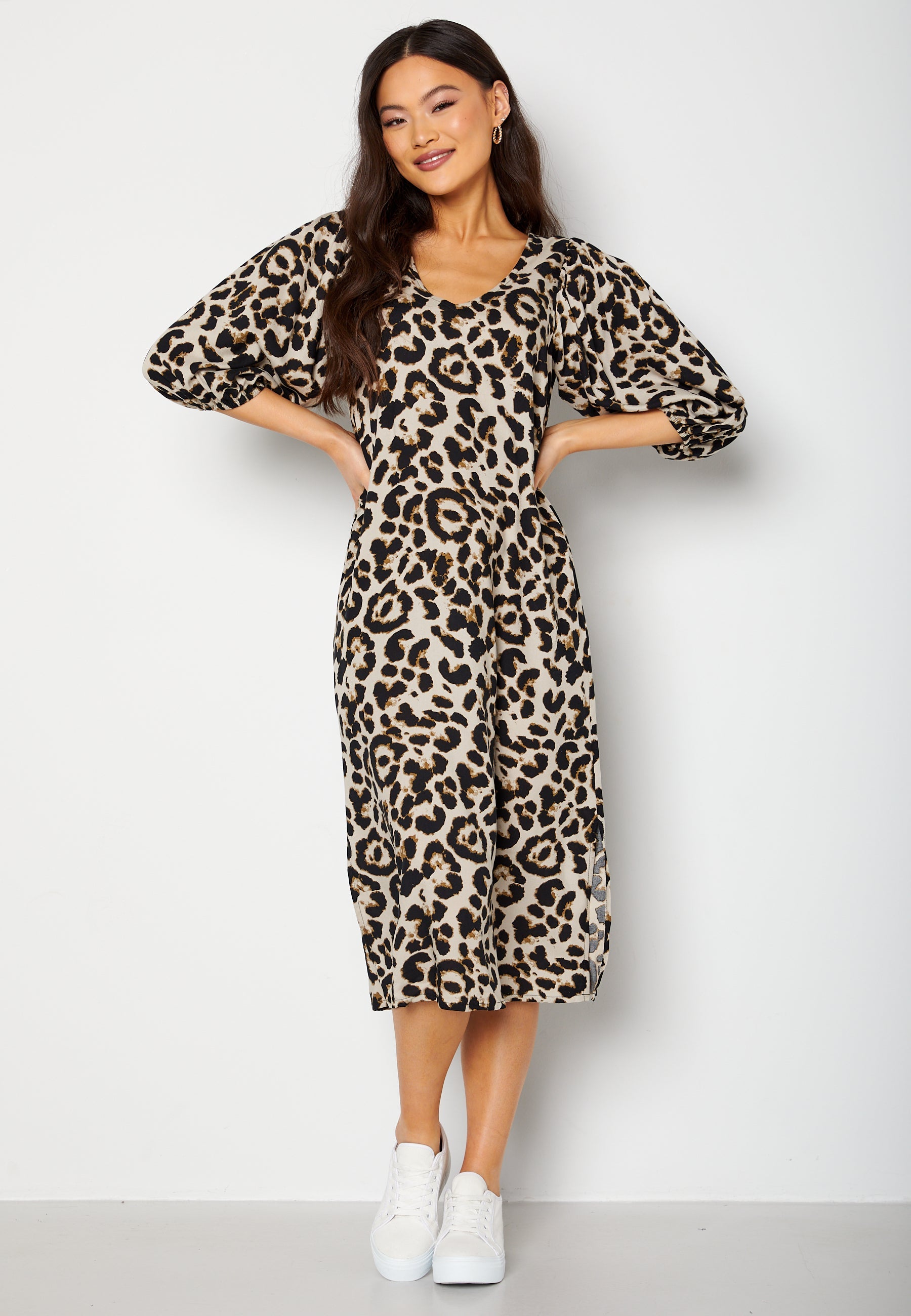 Happy Holly Pennee balloon sleeve dress