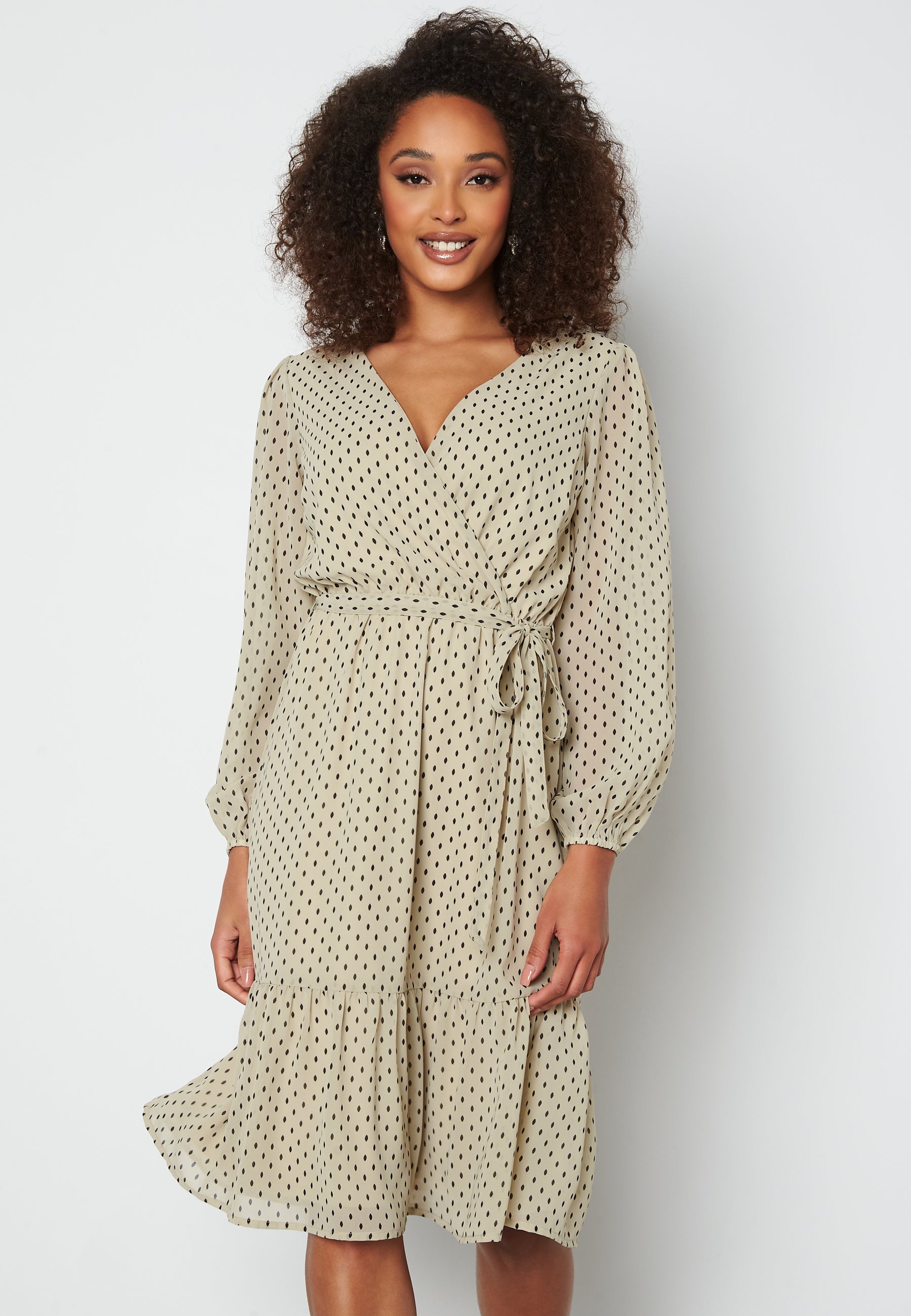 Happy Holly Linn midi Long Sleeve Dress