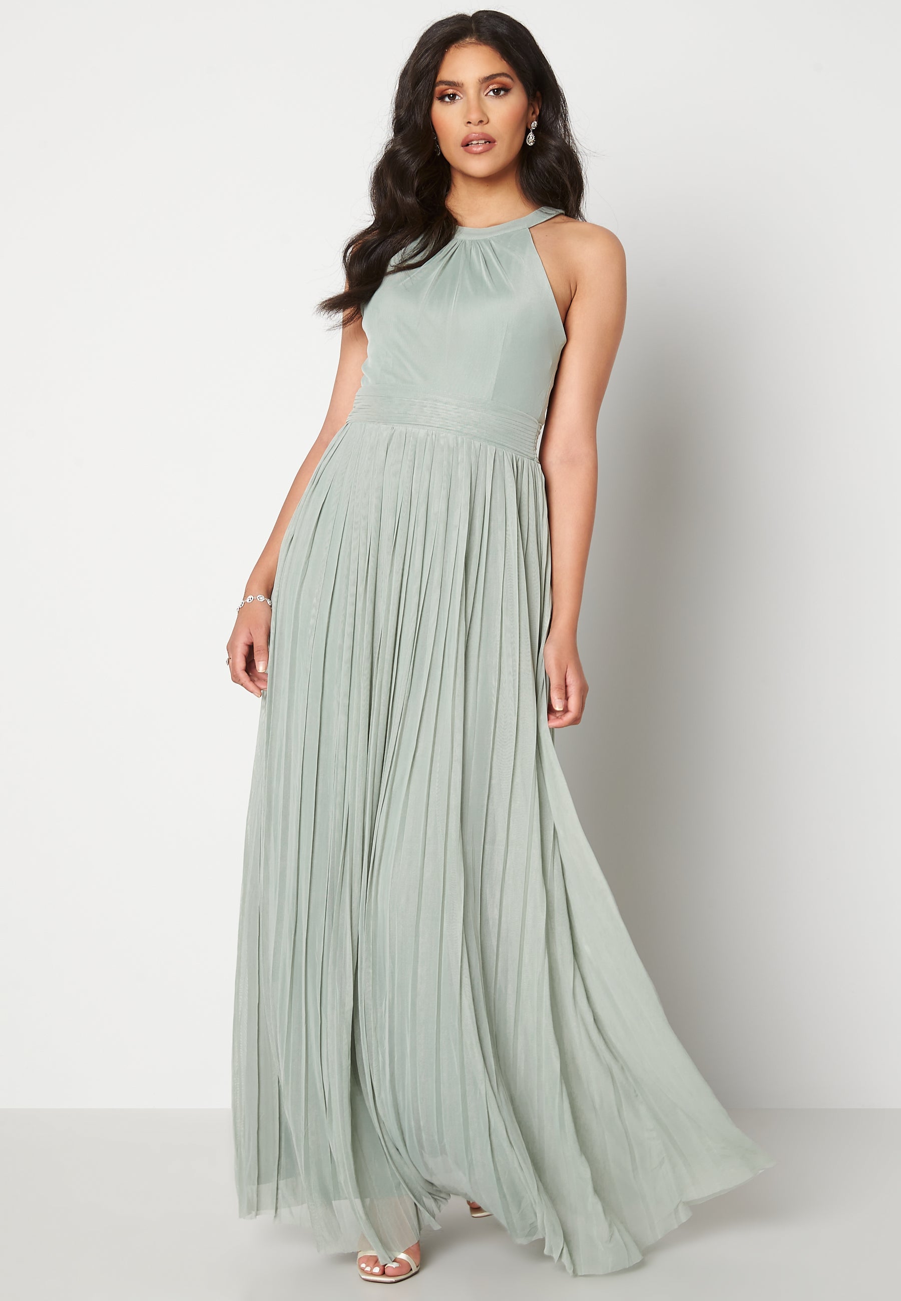 Moments New York Linnea Pleated Gown