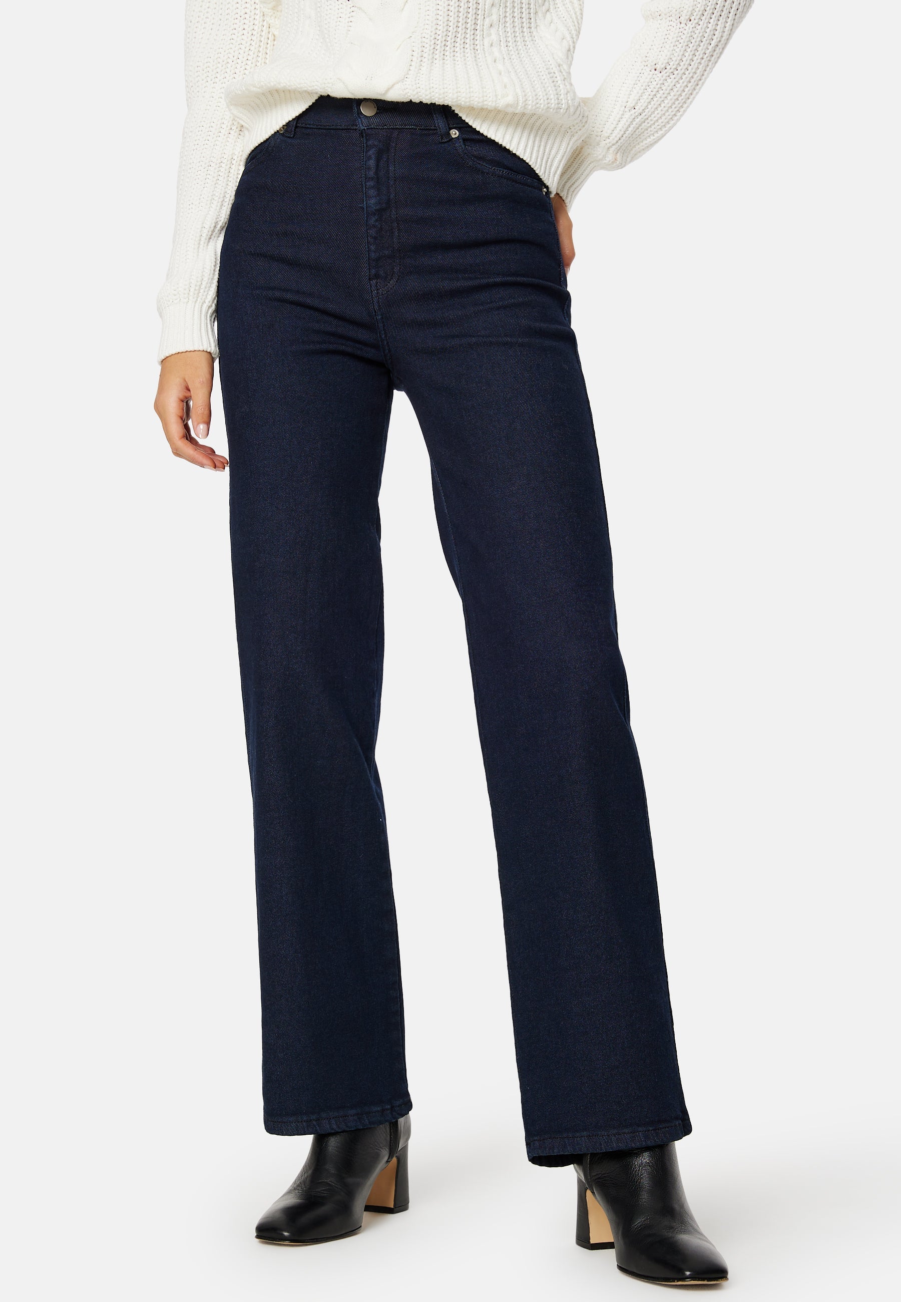 Dr. Denim Moxy Straight
