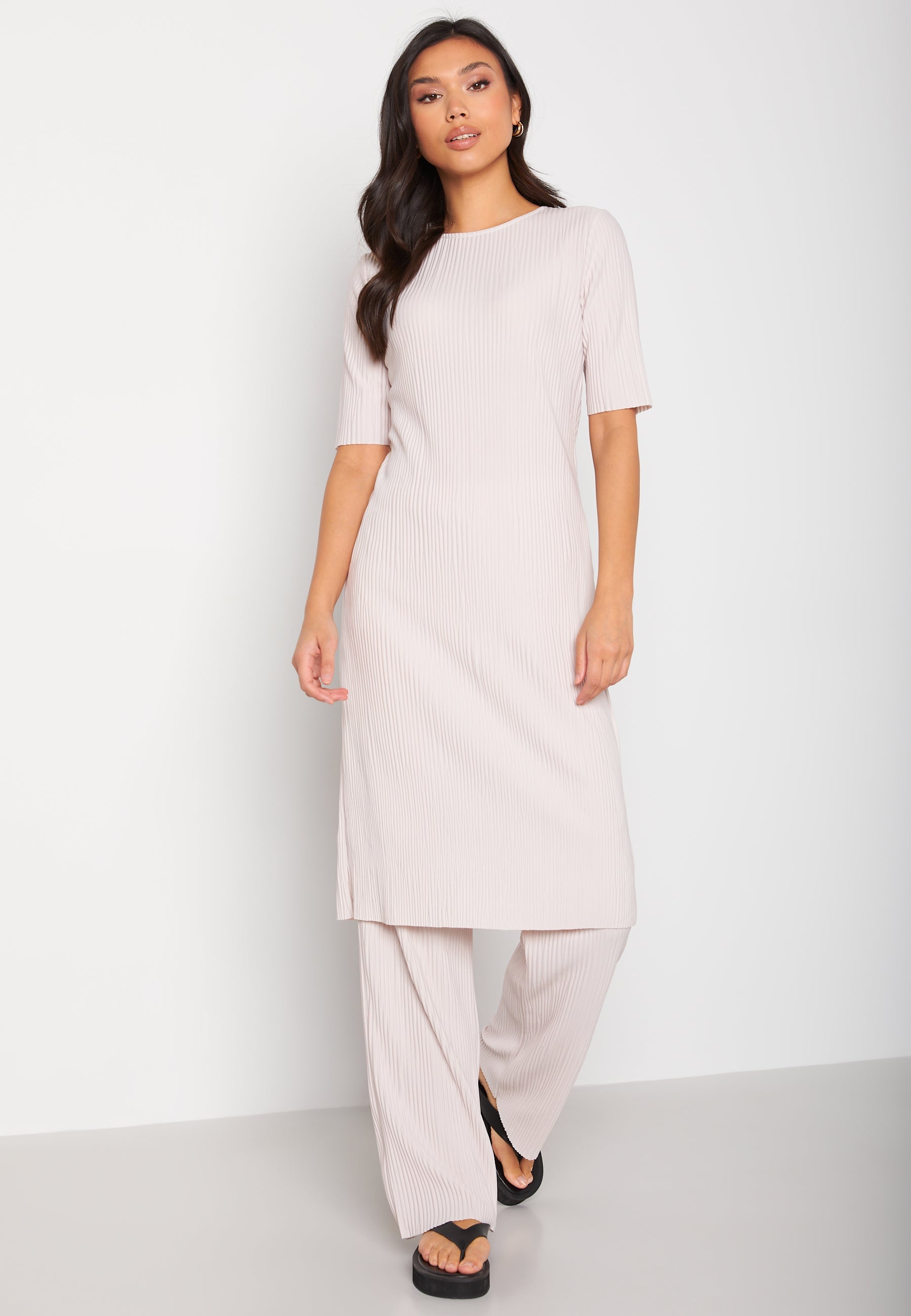 BUBBLEROOM Lova pleated set