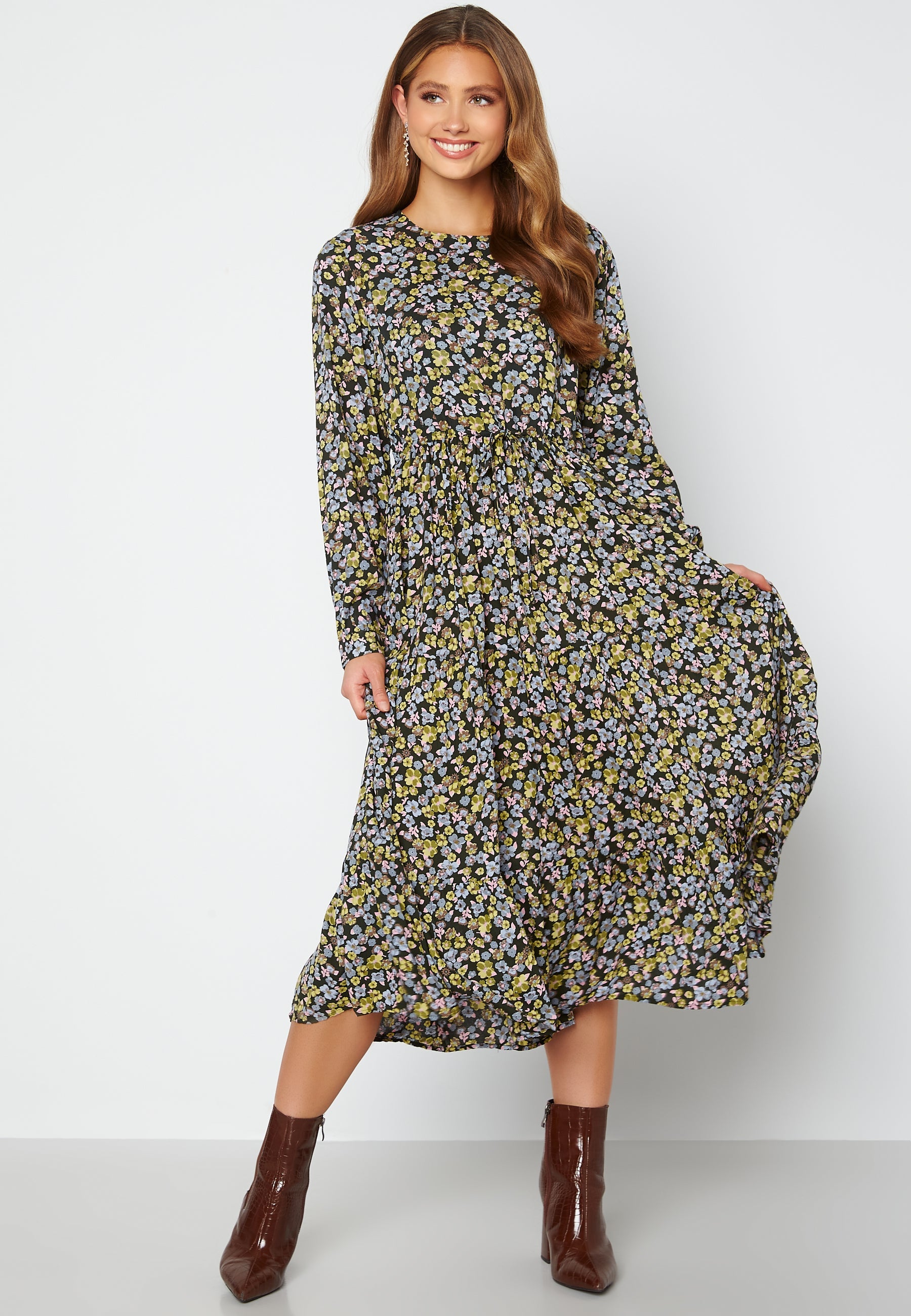 Pieces Ellia LS Midi Dress