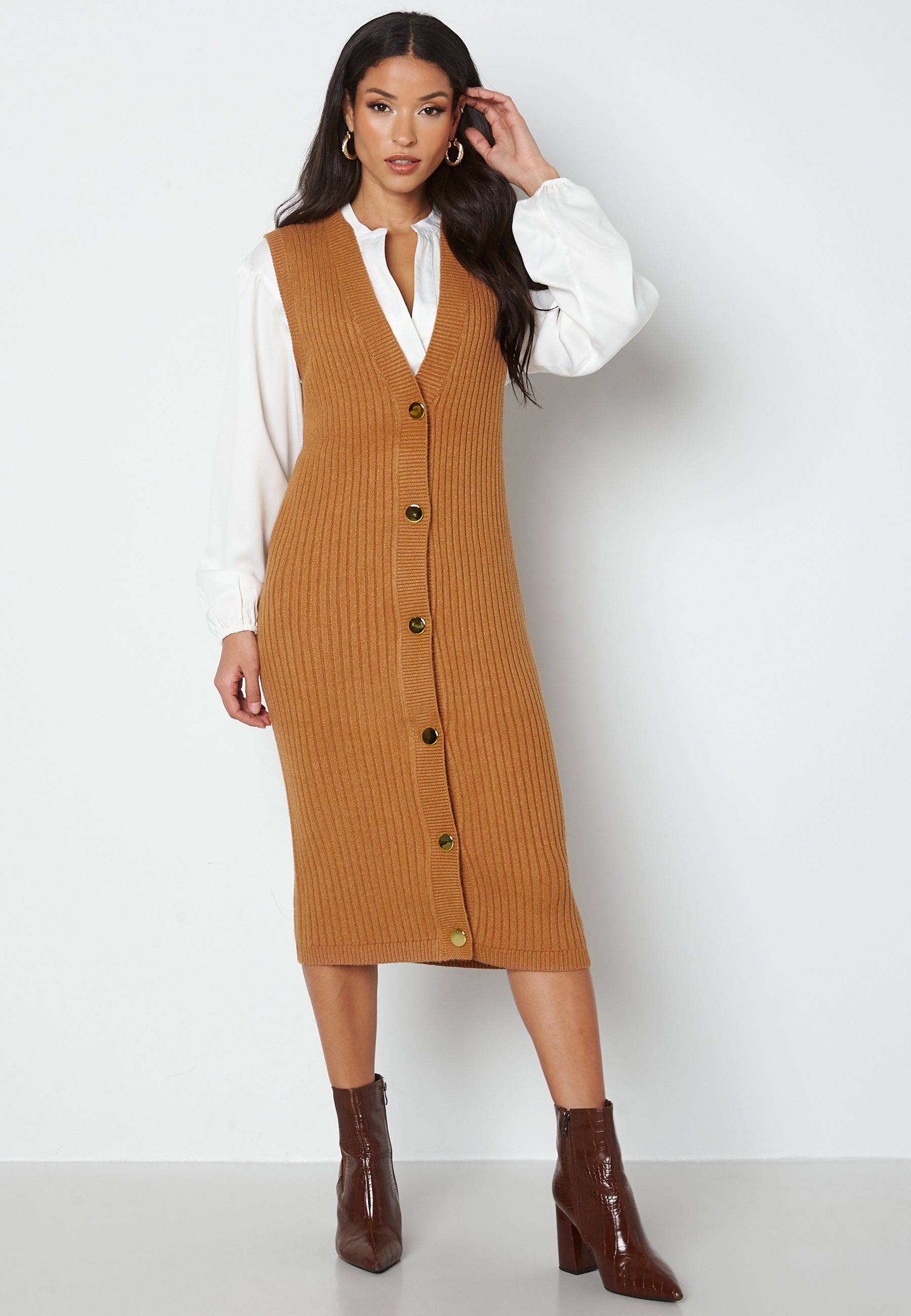 Object Collectors Item Diva knit waistcoat