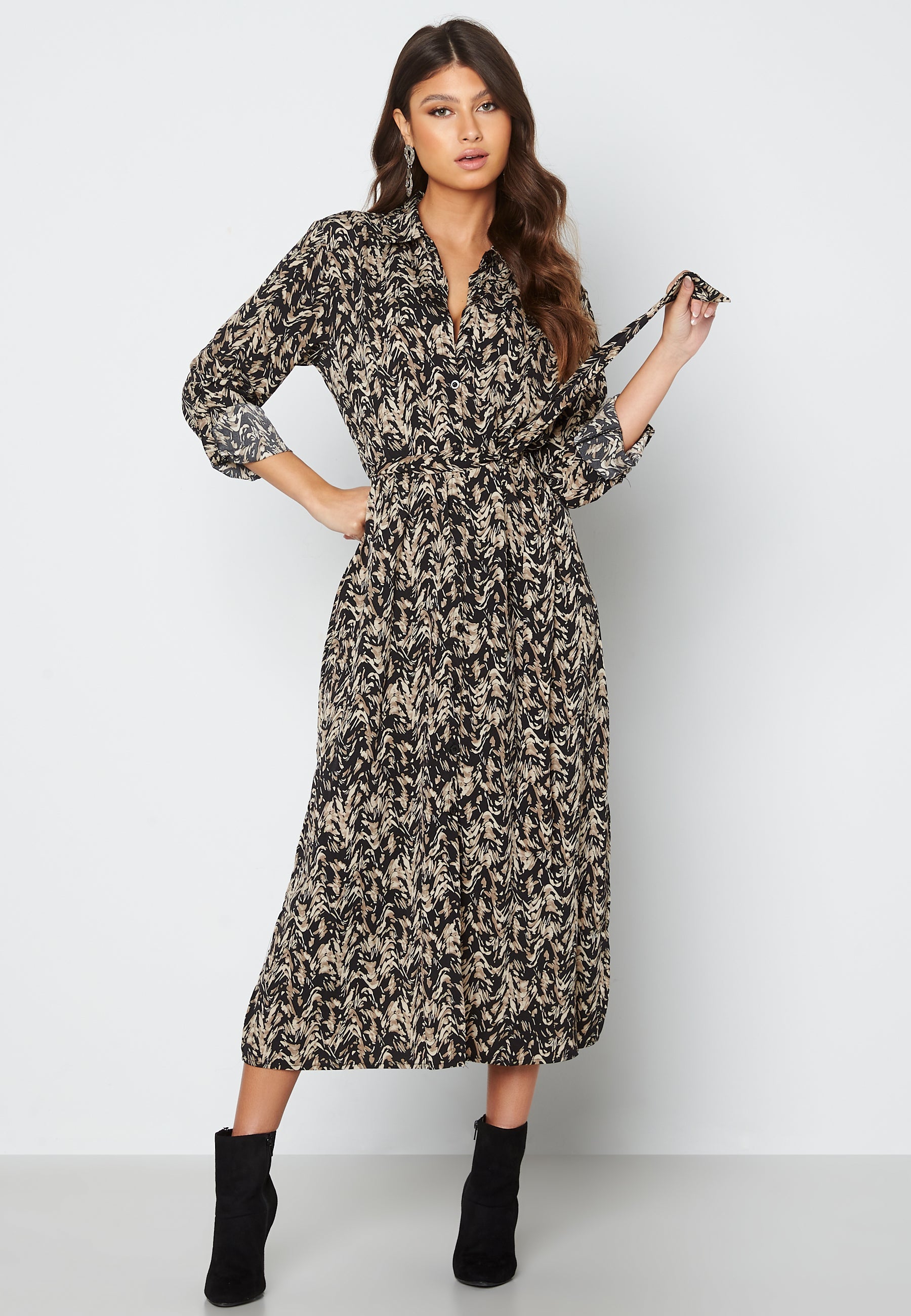 Sisters Point Eron Dress