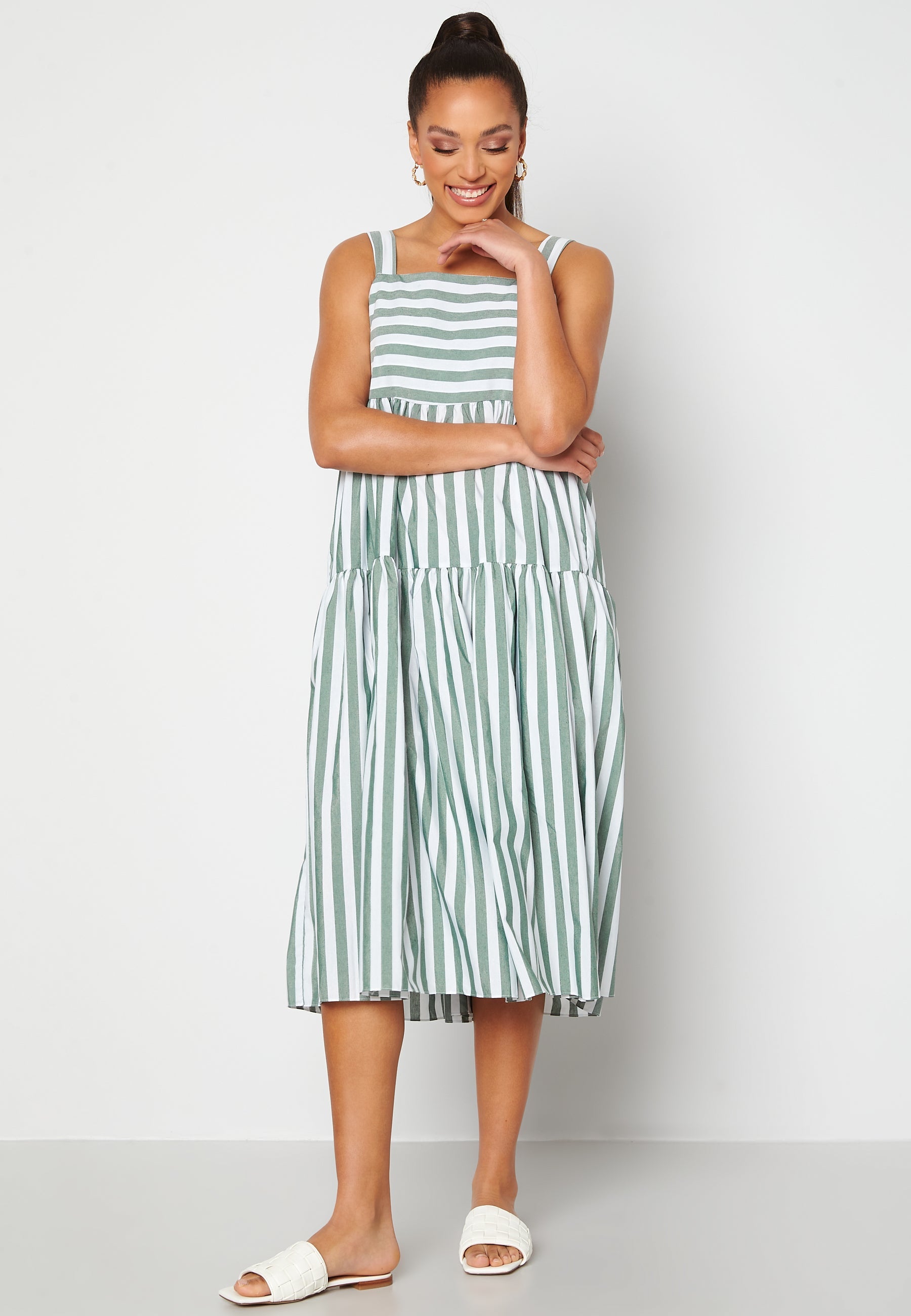 Trendyol Nadja Midi Dress