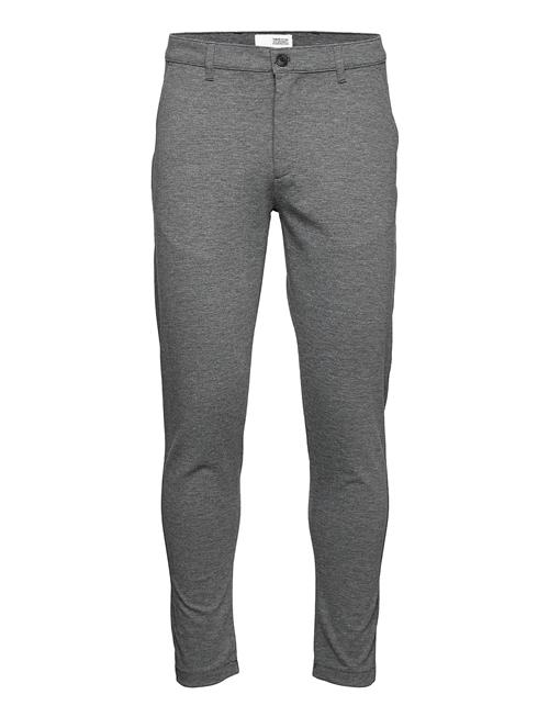 Solid | Sddave Barro | 28 x 32