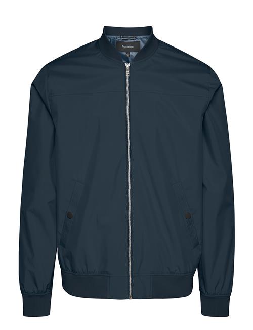 Matinique | Maclay | M