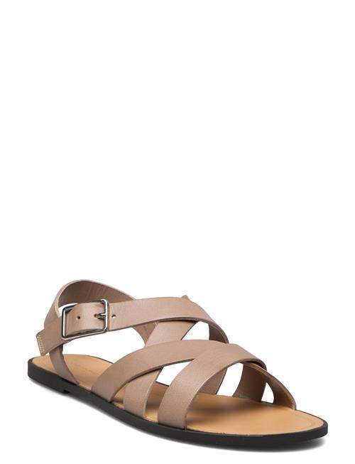 VAGABOND | Tia 2.0 | 39