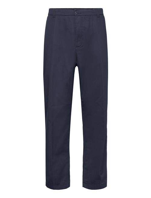 Solid | Sdalann Cai | 38 x 32