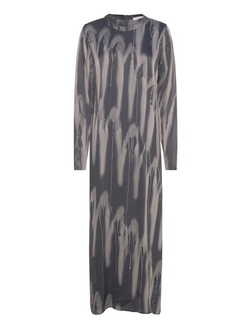 Rabens Saloner | Janna | M