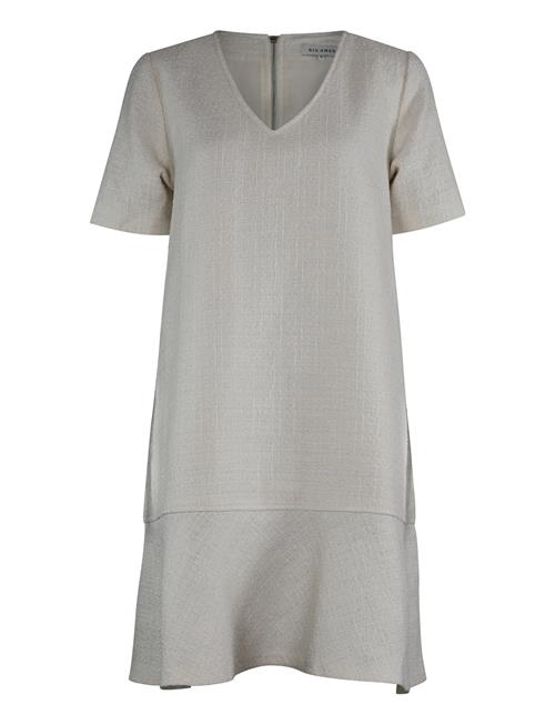 Six Ames | Betty | 38