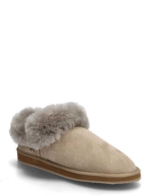 Shepherd | Alaska Outdoor | 38