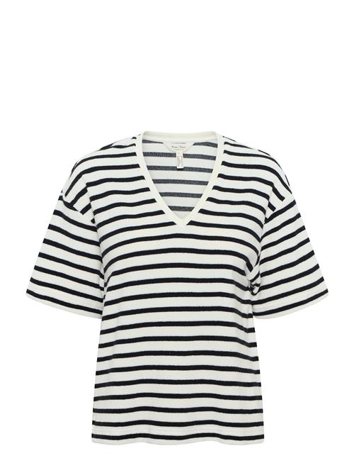 Part Two | Ryliepw Ts | XL