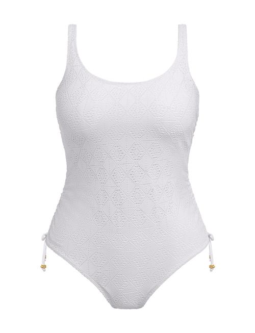 Freya | Nomad Nights | D x 70