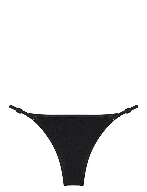 Triumph | Midnight Swim Rio | 44