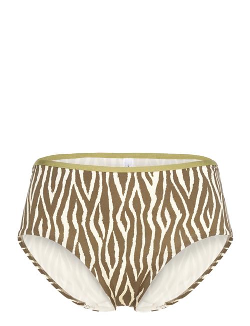 Femilet | Sifnos Full Brief | 38