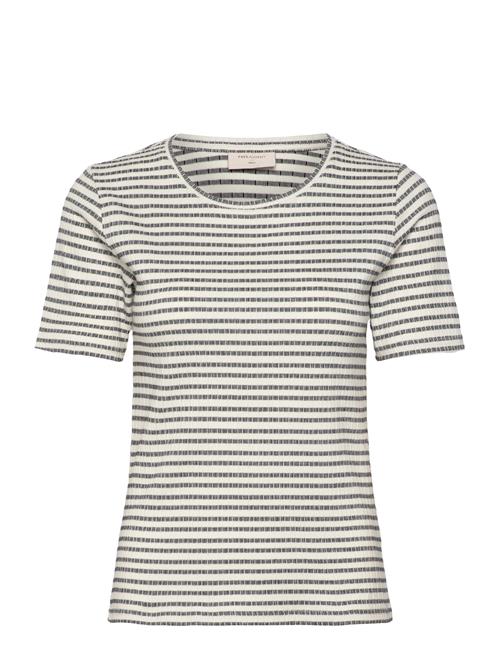 FREE/QUENT | T-Shirt | S