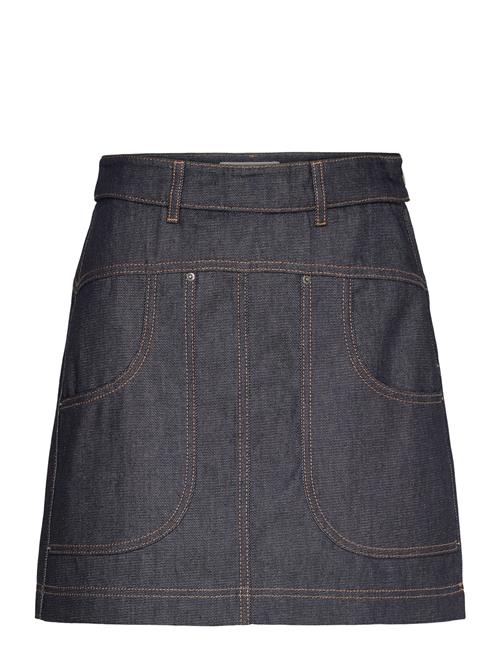 Munthe | Felisha | 44