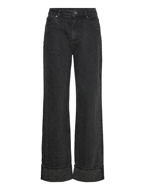 HUGO | Gealena_3 | 27 x 32