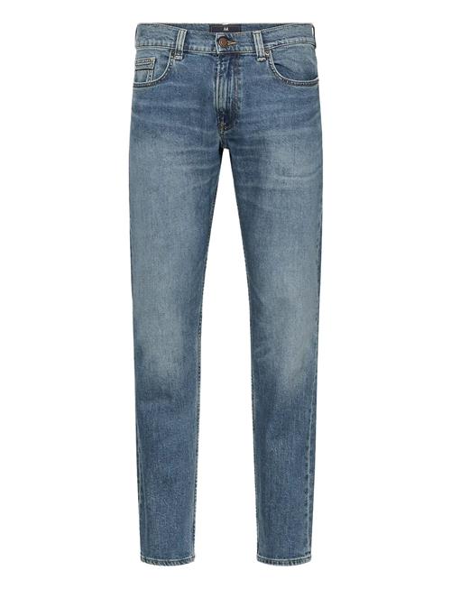 Matinique | Majake | 32 x 32