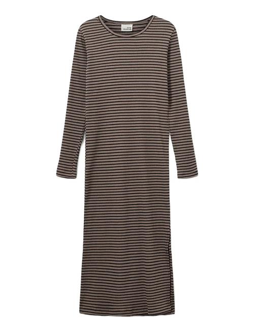 Sofie Schnoor Young | Facitasy Dress | 140