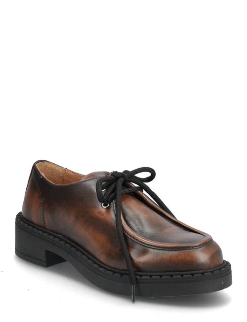 Pavement | Evelyn | 38