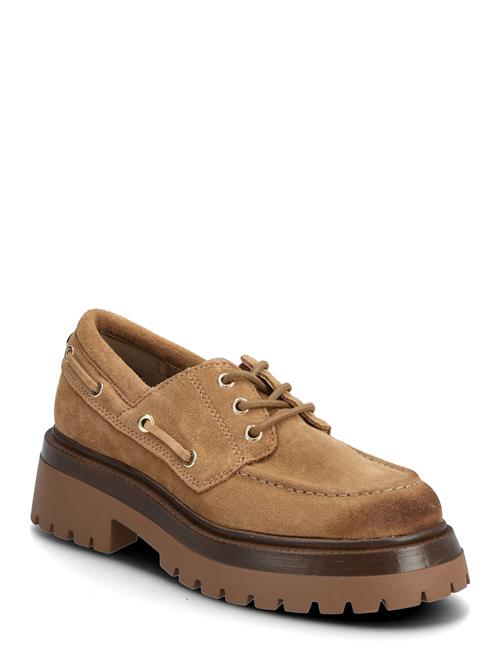 Steve Madden | Detroit | 39