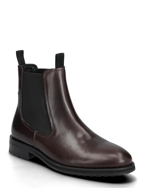 VAGABOND | Brian | 41