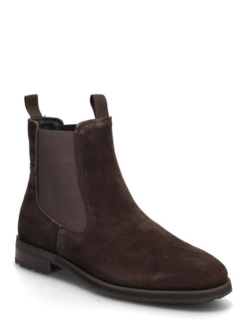 VAGABOND | Brian | 42