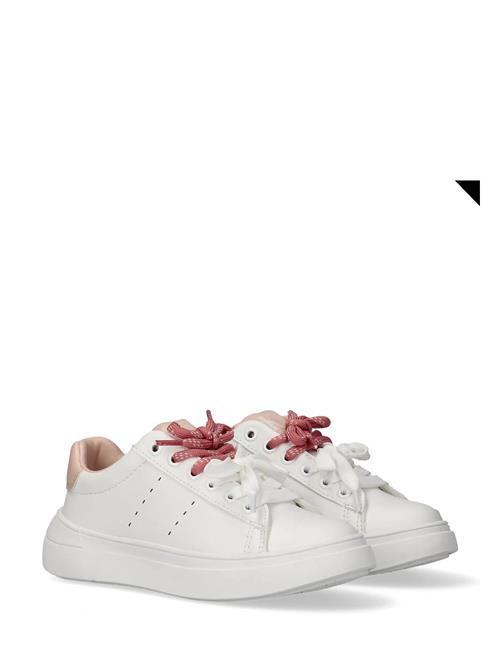 Calvin Klein | Calvin Klein Low Cut Lace-Up Sneaker | 37