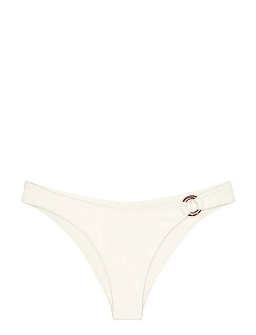 Triumph | Summer Dune Brazilian | 40